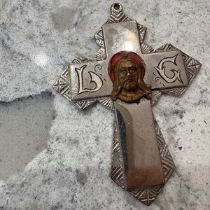 Vintage cross pendant
